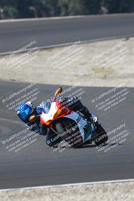 media/Sep-20-2025-TrackDaz (Sat) [[27f0cde673]]/B Group/1020am (Turn 3)/